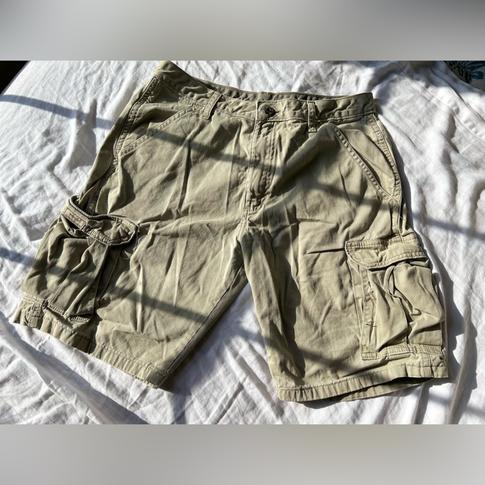 Wrangler Men’s Tan Cargo Shorts